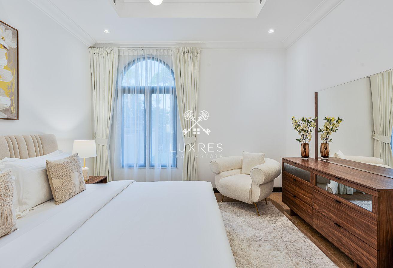 Exclusive 4BR + Maid | Upgraded | Palm Living photo 16