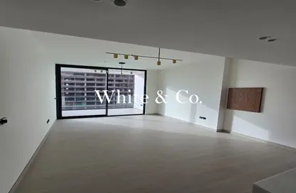 شقة - غرفة نوم - 2 حمامات للايجار في بن غاطي عنبر - منطقة 11 - قرية جميرا الدائرية - دبي