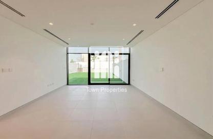 Townhouse - 2 Bedrooms - 4 Bathrooms for rent in Al Jubail Island - Abu Dhabi