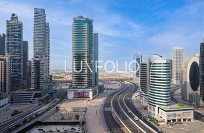Apartment - Studio - 1 Bathroom for rent in Burj Al Nujoom - Downtown Dubai - Dubai