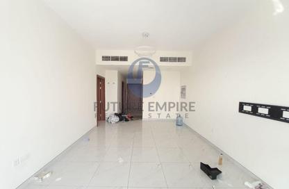 Apartment - 1 Bedroom - 2 Bathrooms for rent in Titanium Tower - Al Karama - Dubai