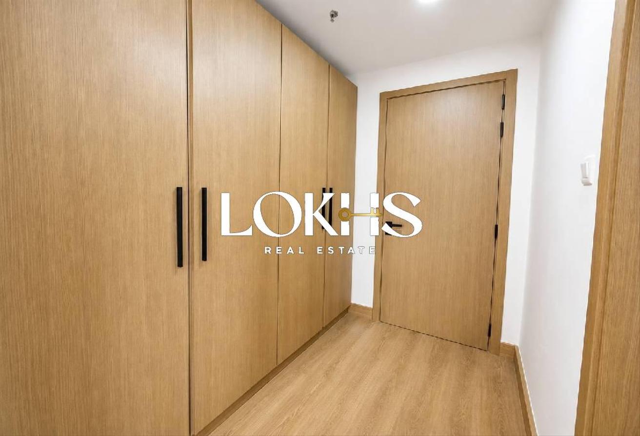 MODERN UPGRADE | 2 COVERED PARKINGS | HIGH FLOOR photo 7