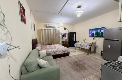 Apartment - Studio - 1 Bathroom for rent in Al Qulaya'ah - Al Sharq - Sharjah Apartment - Studio - 1 Bathroom for rent in Al Qulaya'ah - Al Sharq - Sharjah