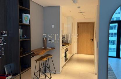 Apartment - Studio - 1 Bathroom for rent in Marquise Square Tower - Business Bay - Dubai