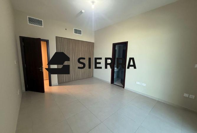 56144428 - Property Image 3