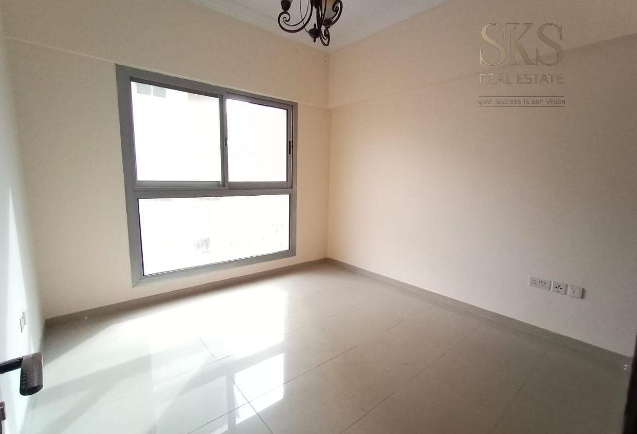 SUSPECIOUS 1BHK Apartment |NEAR MOE MALL AND METRO photo 7