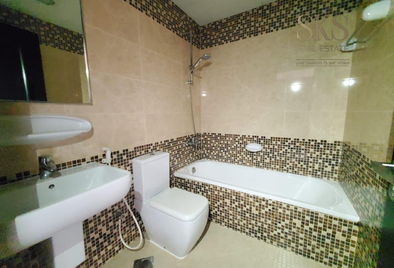 SUSPECIOUS 1BHK Apartment |NEAR MOE MALL AND METRO photo 6