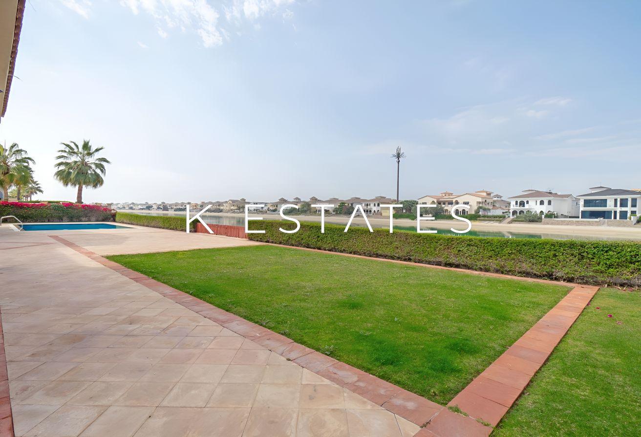 Signature Villas Frond E