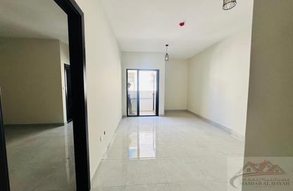 Full Floor - 2 Bedrooms - 2 Bathrooms for rent in Al Thani Muwaileh - Muwaileh Commercial - Sharjah Full Floor - 2 Bedrooms - 2 Bathrooms for rent in Al Thani Muwaileh - Muwaileh Commercial - Sharjah