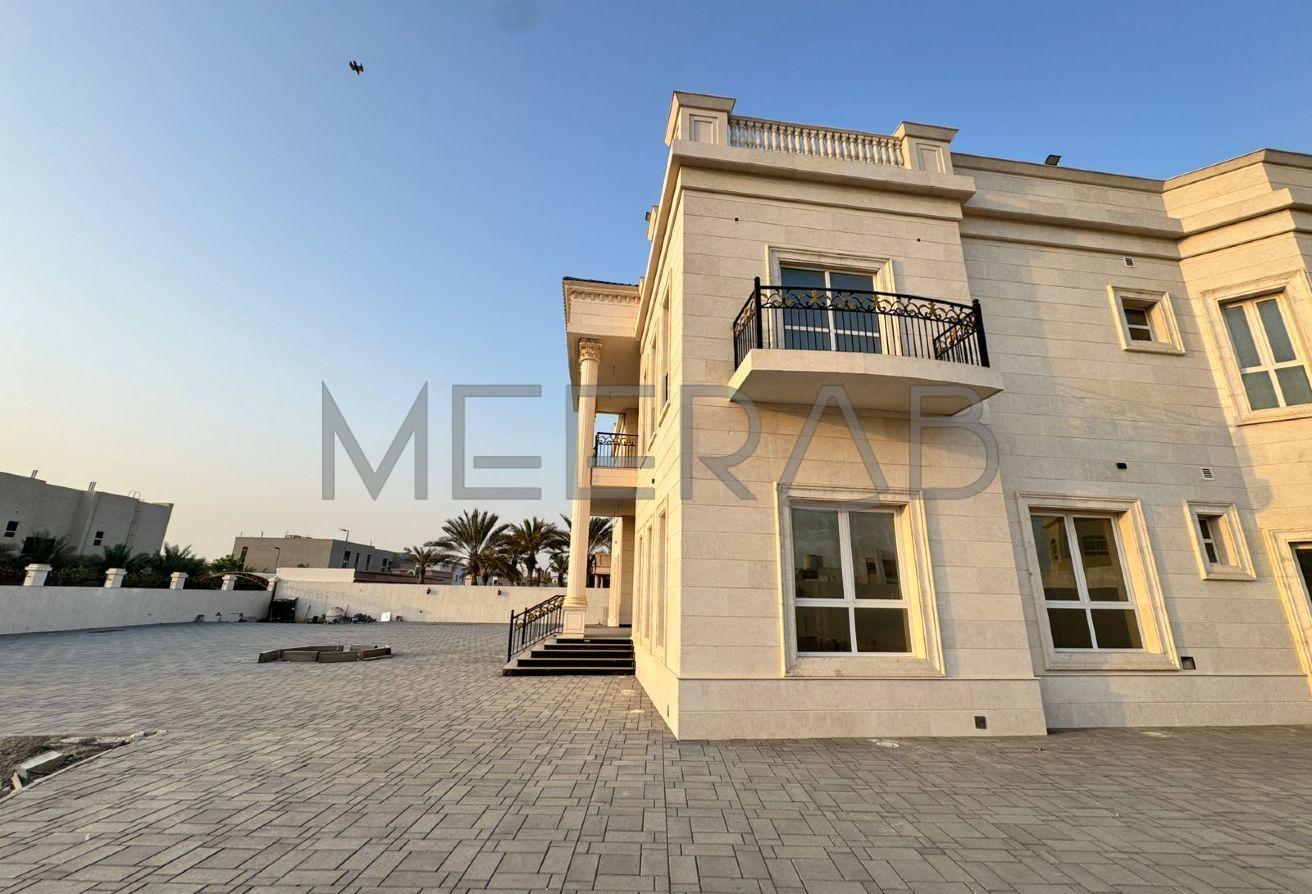 LAVISH MANSION | LUXURY LIVING | BRAND NEW photo 2