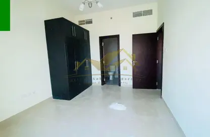 شقة - 2 غرف نوم - 3 حمامات للايجار في الرفاعة - بر دبي - دبي