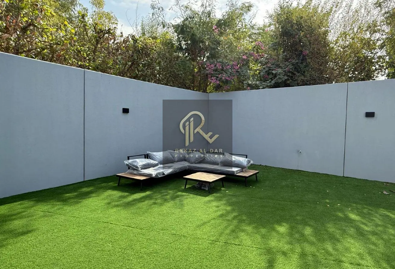128300031 - Property Main Image