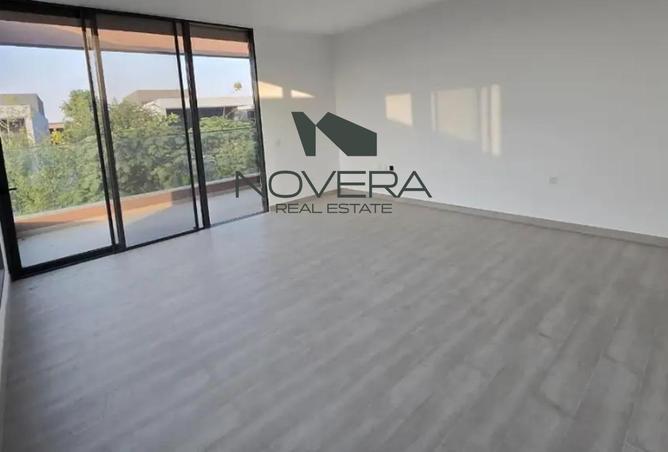 73111302 - Property Image 3