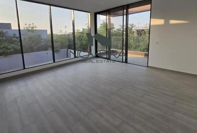 73111302 - Property Main Image