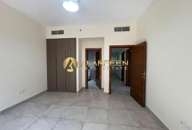 72304701 - Property Image 2