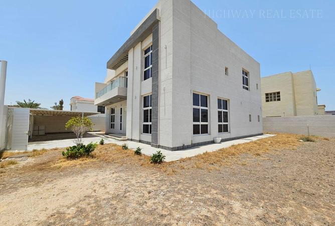 97376222 - Property Image 3