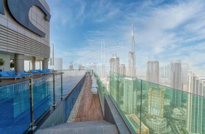 Apartment - 1 Bedroom - 2 Bathrooms for sale in Paramount Tower Hotel  and  Residences - Business Bay - Dubai