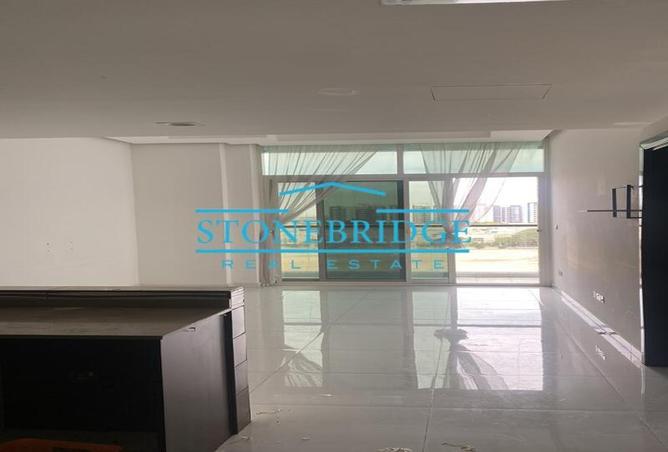 76123333 - Property Image 3