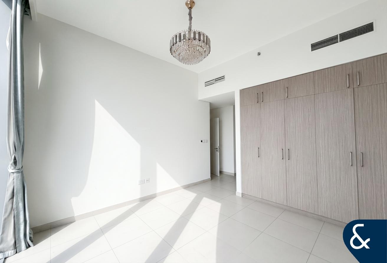 Burj & Water Views | Luxury | Duplex photo 9