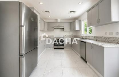 Villa - 4 - 4 for rent in Meadows 1 - Meadows - Dubai