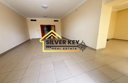 Apartment - 4 Bedrooms - 6 Bathrooms for rent in Al Majaz 3 - Al Majaz - Sharjah Apartment - 4 Bedrooms - 6 Bathrooms for rent in Al Majaz 3 - Al Majaz - Sharjah