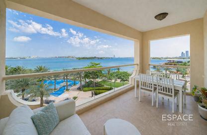 Apartment - 2 Bedrooms - 4 Bathrooms for rent in Al Basri - Shoreline Apartments - Palm Jumeirah - Dubai