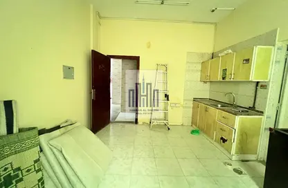 شقة - 1 حمام للايجار في طريق فاير ستاشن - مويلح - الشارقة