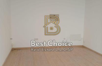 Shop - Studio - 1 Bathroom for rent in Muweileh Community - Muwaileh Commercial - Sharjah