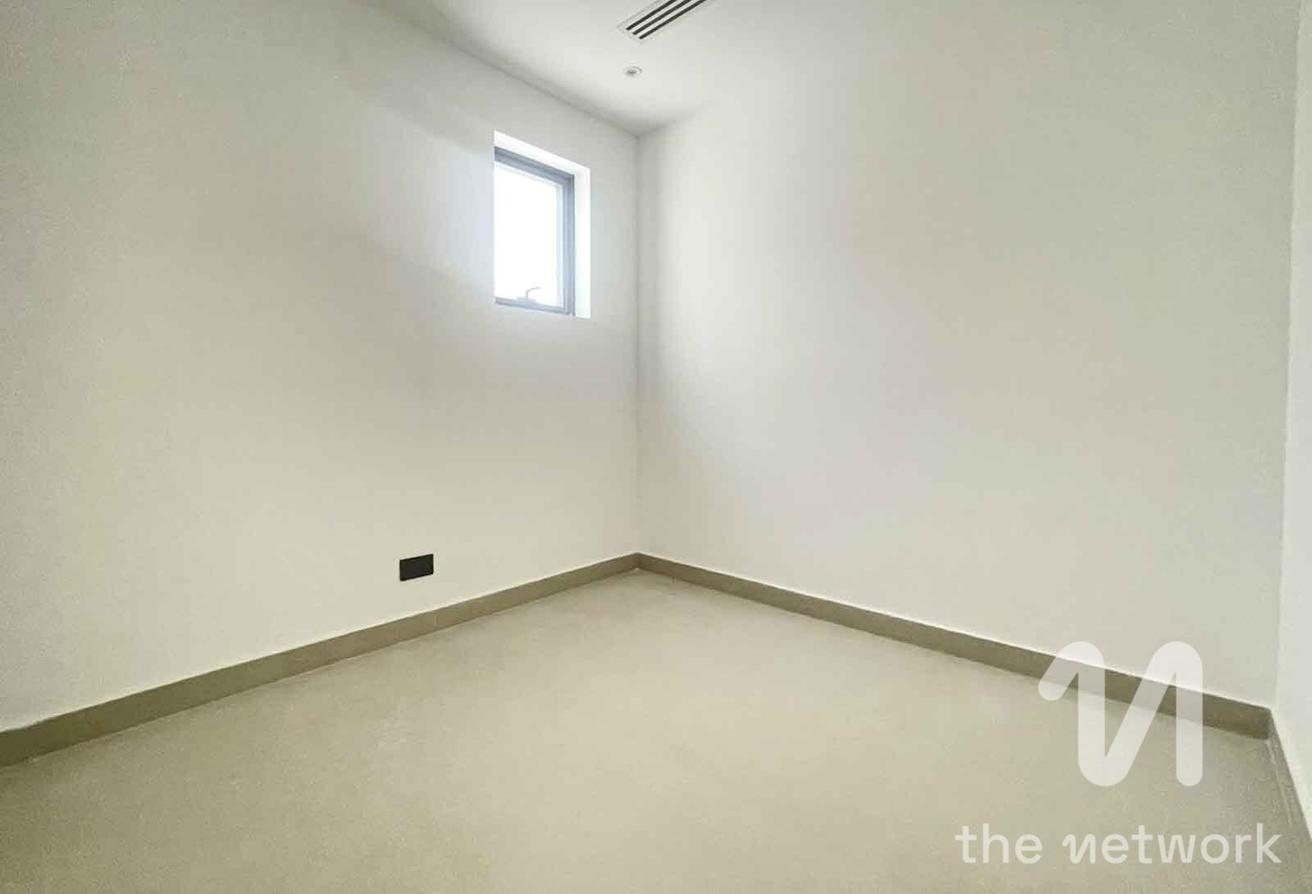 Fully Renovated | Type 4M Converted | Vacant photo 10