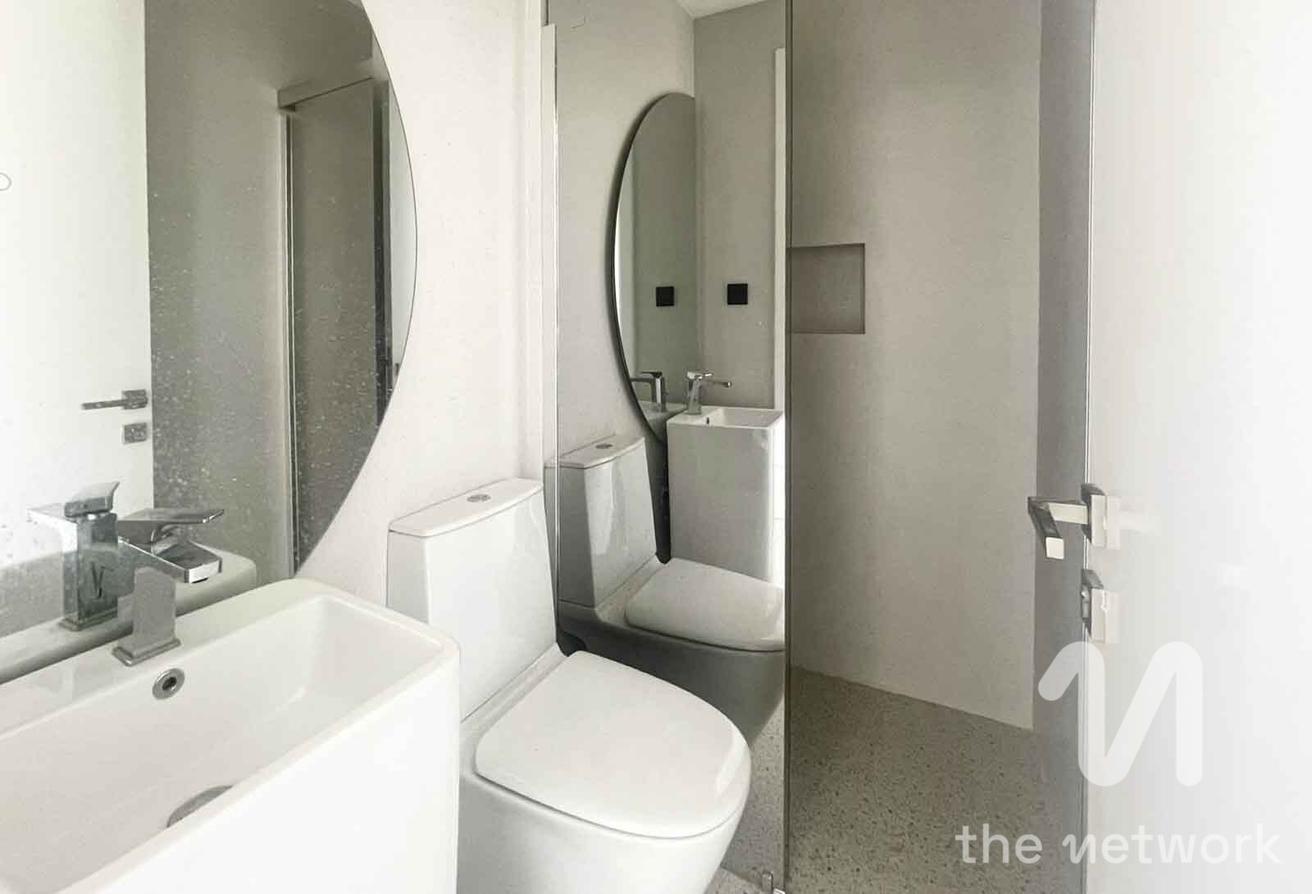 Fully Renovated | Type 4M Converted | Vacant photo 9