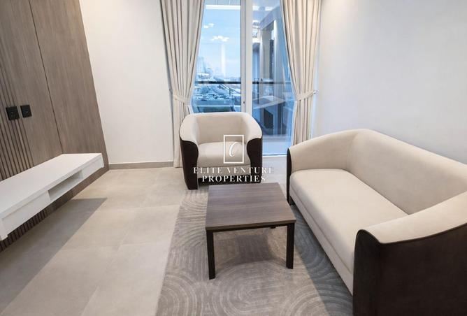 53163210 - Property Image 2