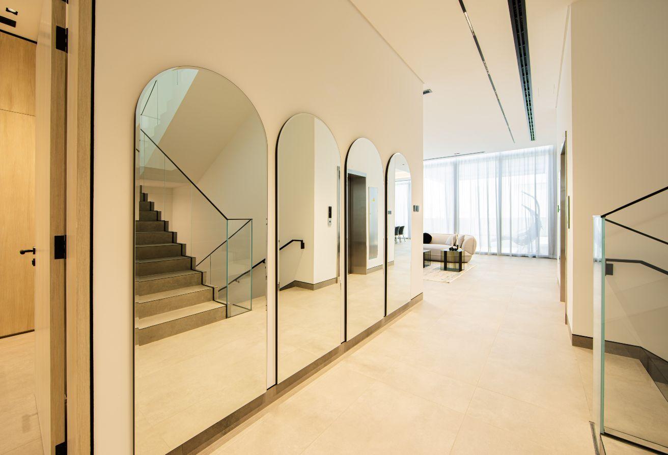 Prime Location | Luxury Villa | Unfurnished photo 9