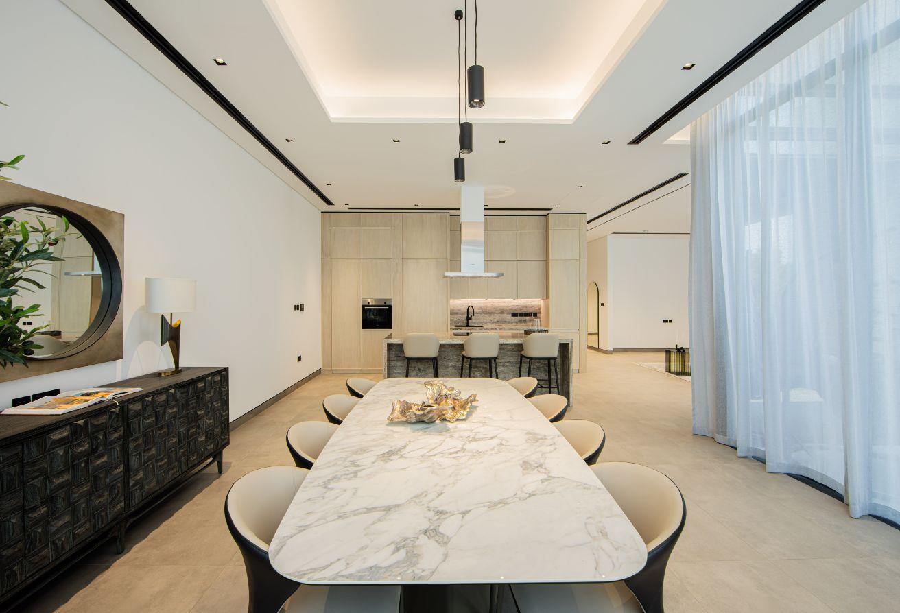 Prime Location | Luxury Villa | Unfurnished photo 12