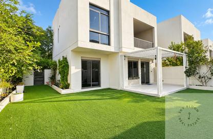 Townhouse - 4 - 4 for rent in Zahra Townhouses - Town Square - Dubai