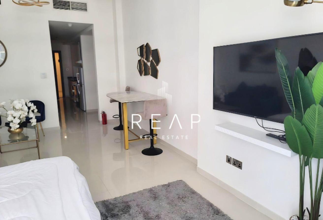 Largest Layout | Best Price | Fully Furnished photo 6