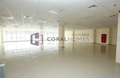 Show Room - Studio - 1 Bathroom for rent in Sheikh Zayed Road - Dubai