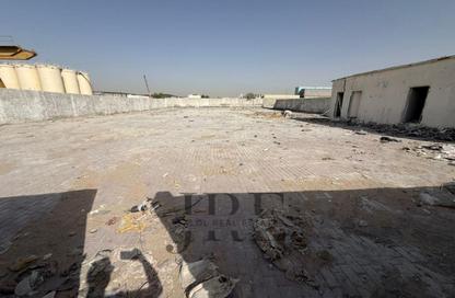 Warehouse - Studio - 2 Bathrooms for rent in Al Sajaa Industrial - Al Sajaa - Sharjah