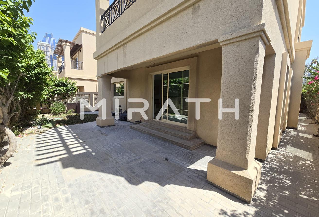 Excellent High-Class Villa | Private Garden photo 2