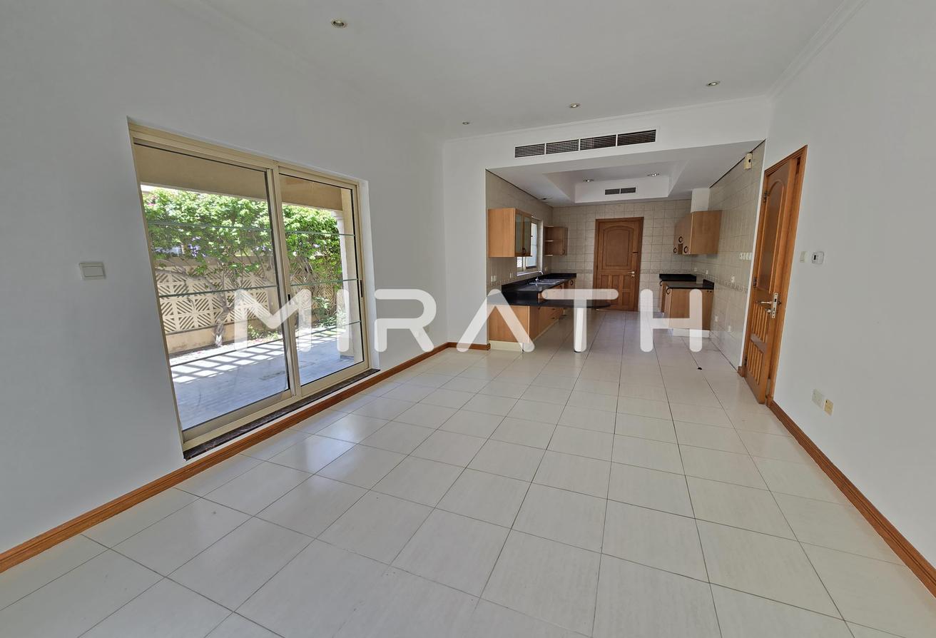 Excellent High-Class Villa | Private Garden photo 5