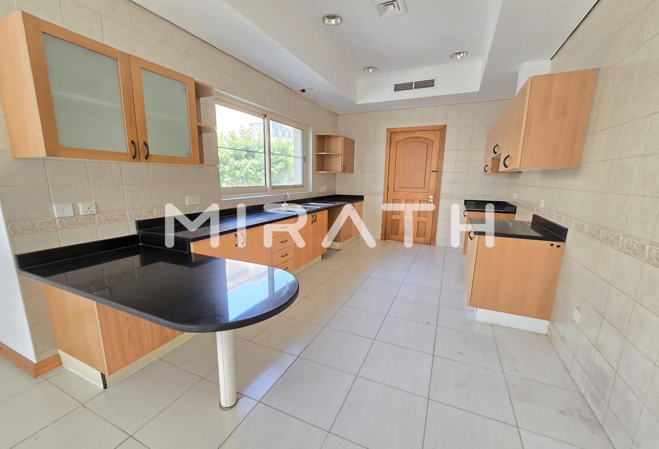 Excellent High-Class Villa | Private Garden photo 6