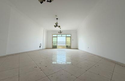 Apartment - 3 - 3 for rent in Al Majaz Tower - Al Majaz 3 - Al Majaz - Sharjah