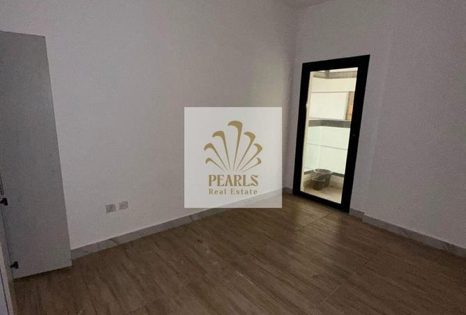 132067983 - Property Image 2