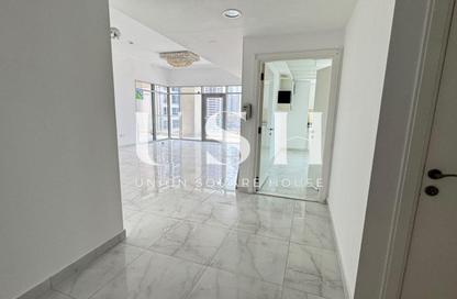 Apartment - 2 - 4 for rent in Executive Tower F - Executive Towers - Business Bay - Dubai