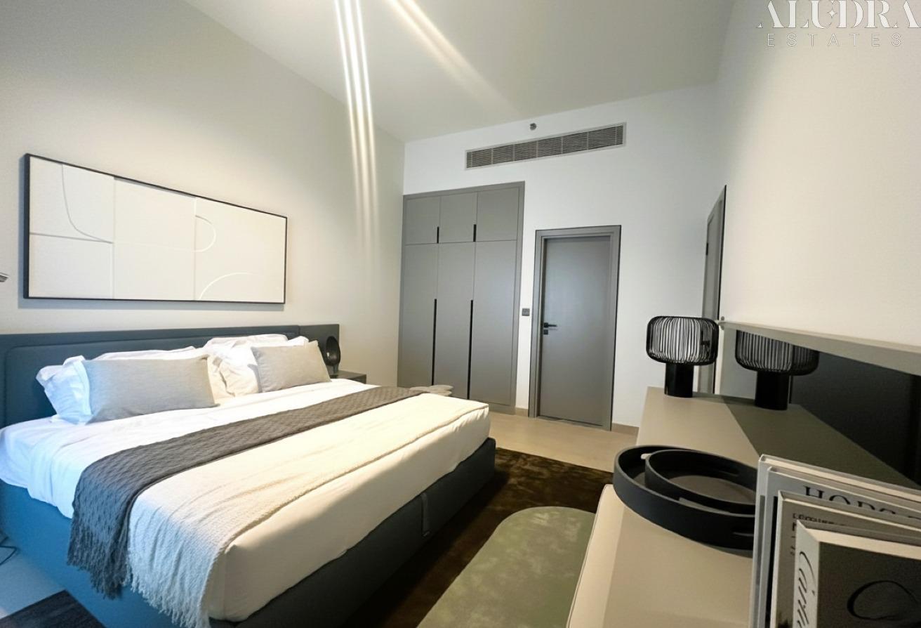 Brand New 1BR | Corner Unit | Italian Furniture photo 9