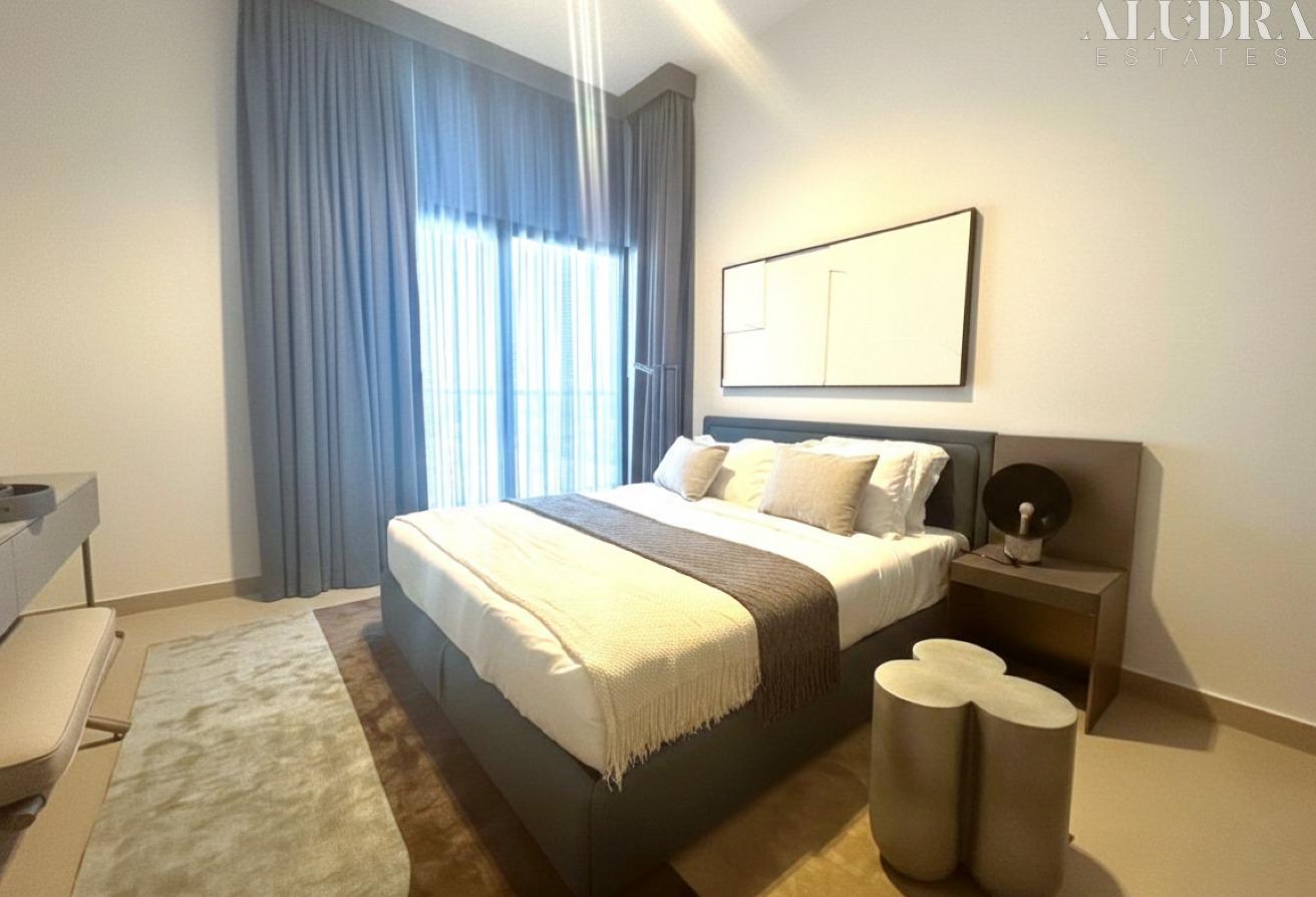Brand New 1BR | Corner Unit | Italian Furniture photo 8