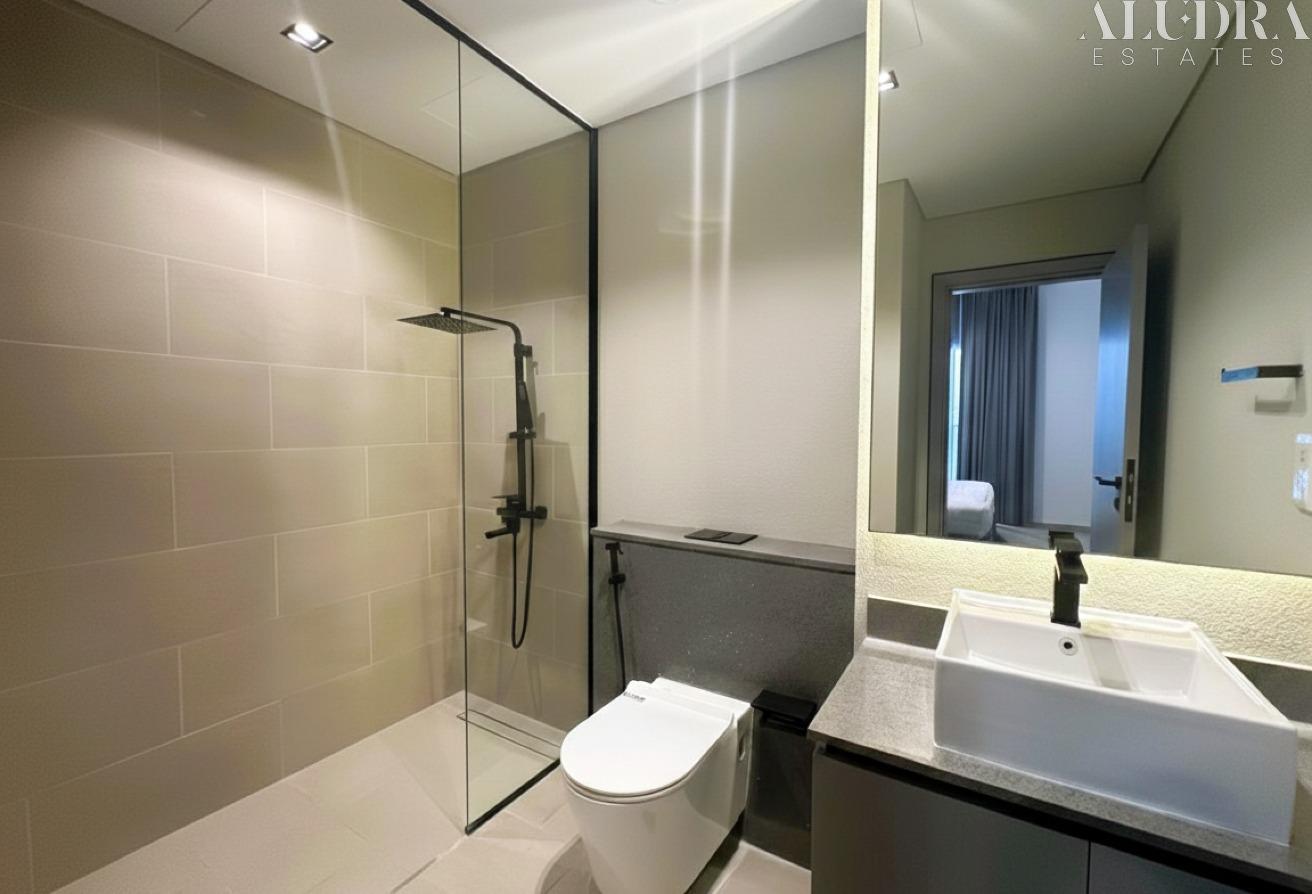 Brand New 1BR | Corner Unit | Italian Furniture photo 13