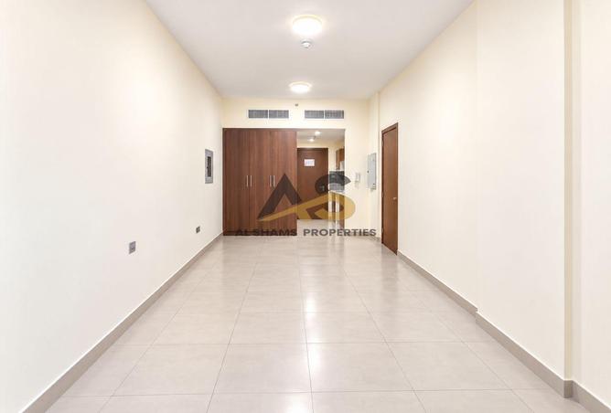 Spacious Studio | 5–7 Min Walk to Ghubaiba Metro