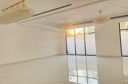 Villa - 6 Bedrooms - 7 Bathrooms for rent in Jumeirah 1 Villas - Jumeirah 1 - Jumeirah - Dubai Villa - 6 Bedrooms - 7 Bathrooms for rent in Jumeirah 1 Villas - Jumeirah 1 - Jumeirah - Dubai