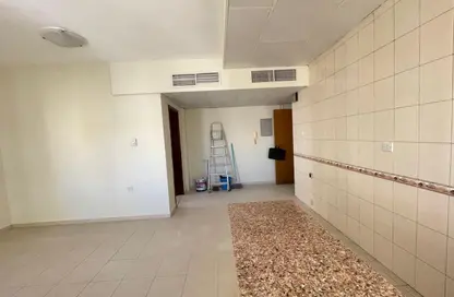 شقة - 1 حمام للايجار في المجرة - الشرق - الشارقة