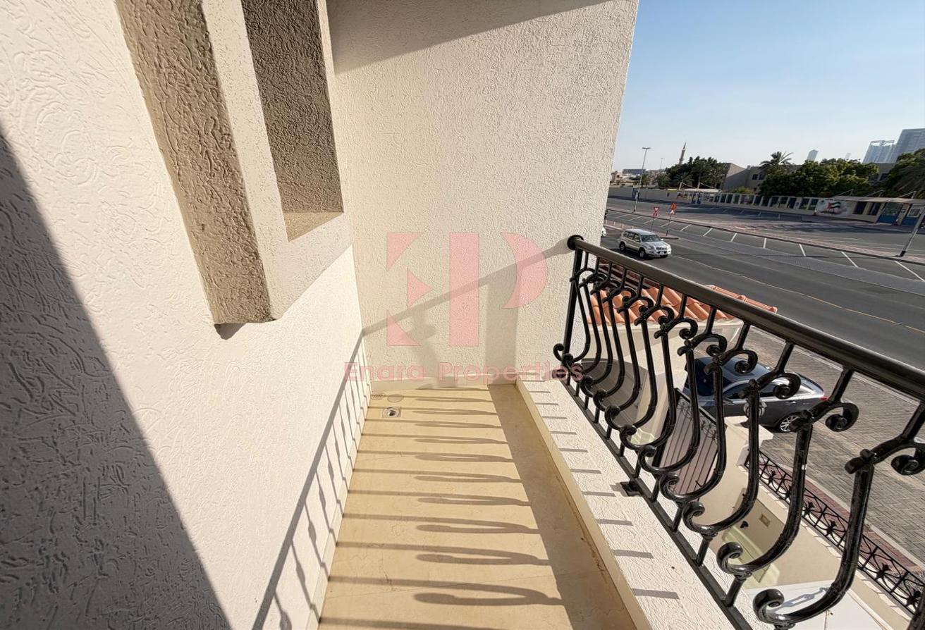 Spacious 5Bed Room Villa + Maid l Close to DAA photo 10